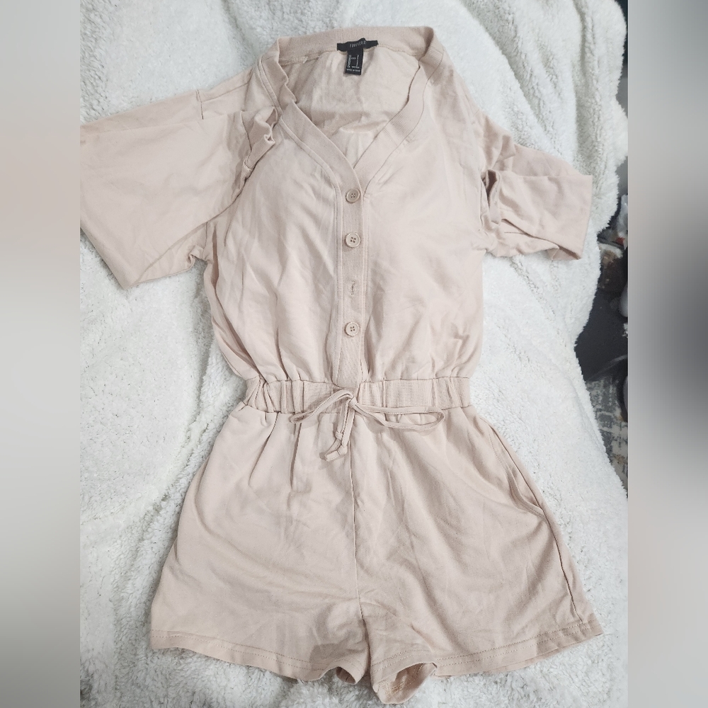 Women's clothing